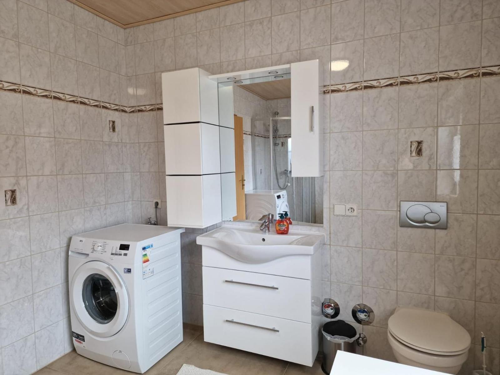 Quickstay Apartments - Ferienwohnung In Miesau Bruchmühlbach-Miesau Exteriör bild